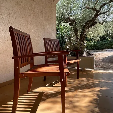 Angela Διαμέρισμα *