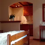 Angela Studios Apartment *