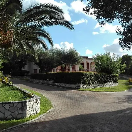 Angela Studios Apartment Razata